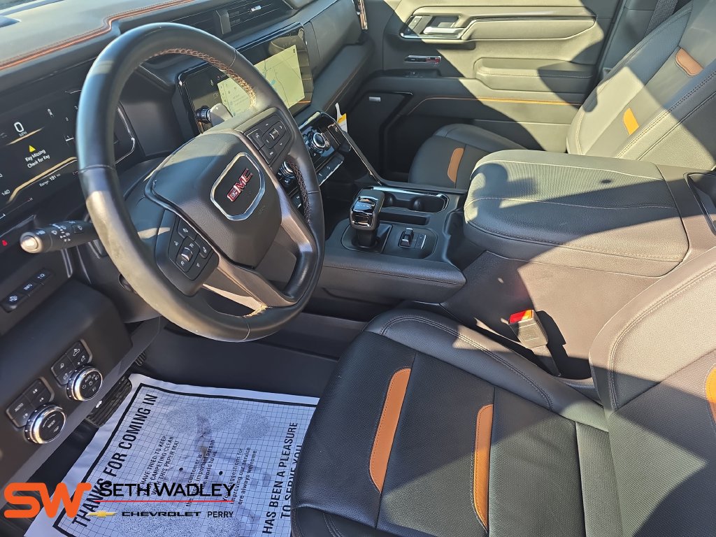 Used 2025 GMC Sierra 1500 AT4 w/ AT4 Premium Package AWD/4WD image 16