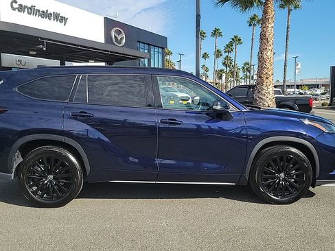 Used 2024 Toyota Highlander XSE image 3