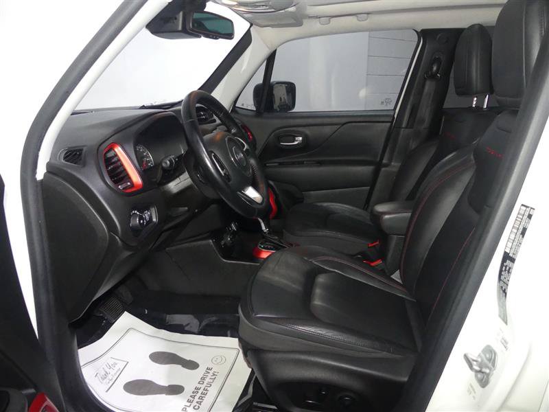 Used 2020 Jeep Renegade Trailhawk w/ Premium Leather Group AWD/4WD image 20