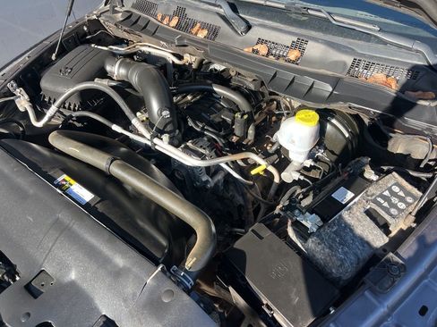 Certified 2020 RAM 1500 Classic SLT image 28