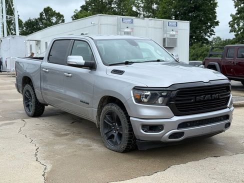 Used 2020 RAM 1500 Big Horn AWD/4WD image 4