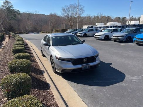 Used 2023 Honda Accord Sport image 10