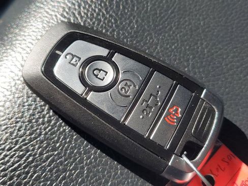 Used 2022 Ford F250 Lariat w/ Lariat Ultimate Package image 39