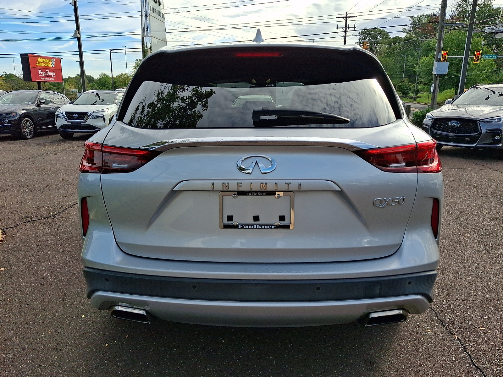 Used 2019 INFINITI QX50 Essential w/ Sensory Package AWD/4WD image 5