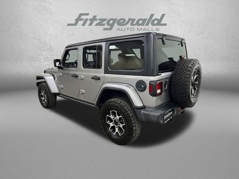 Used 2018 Jeep Wrangler Unlimited Sahara image 8