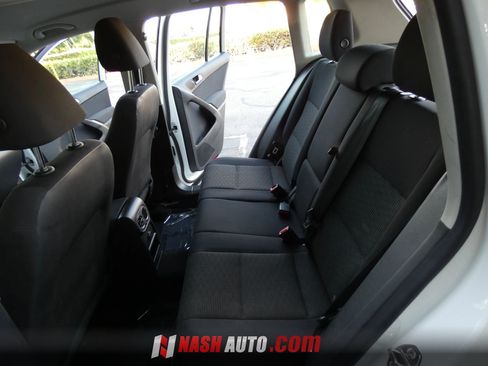 Used 2017 Volkswagen Tiguan S FWD image 37