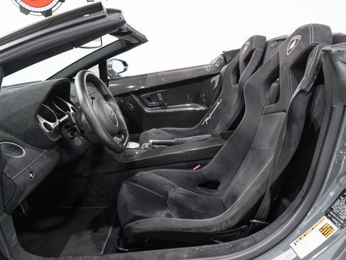 Used 2012 Lamborghini Gallardo LP 570-4 Performante AWD/4WD image 8