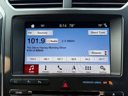 Used 2018 Ford Explorer Platinum AWD/4WD image 28