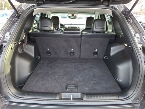 Certified 2020 Jeep Cherokee Latitude Lux w/ Quick Order Package 26H Lux image 32