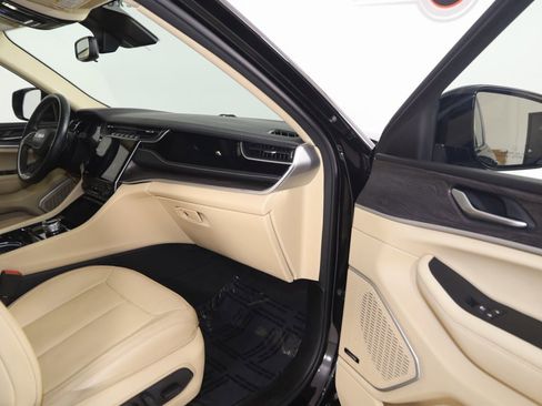 Used 2022 Jeep Grand Cherokee L Limited image 62