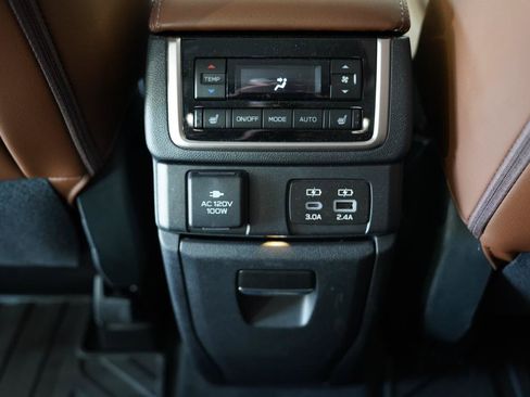 Used 2026 Subaru Ascent Touring AWD/4WD image 33