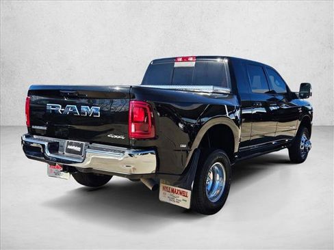 Used 2025 RAM 3500 Laramie image 5