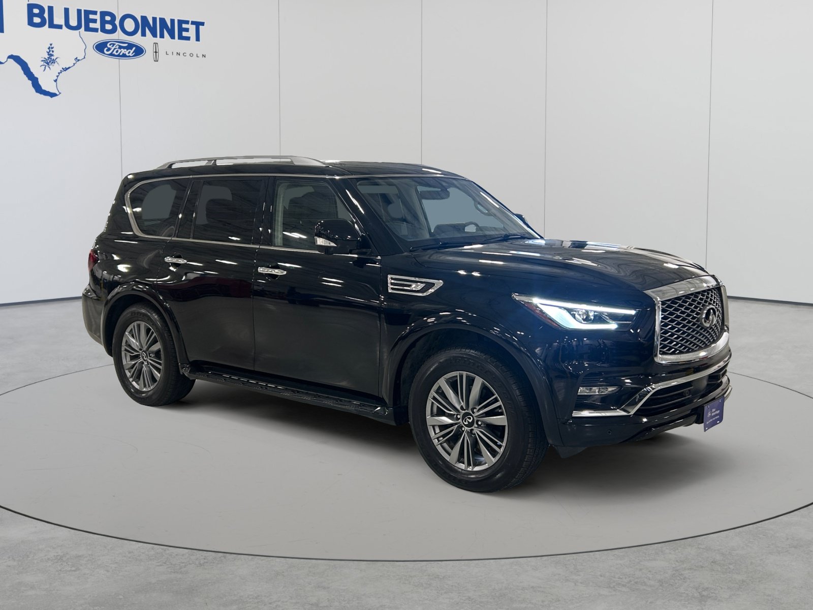 Used 2022 INFINITI QX80 Luxe AWD/4WD image 3
