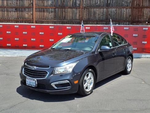 Used 2015 Chevrolet Cruze LT FWD image 1
