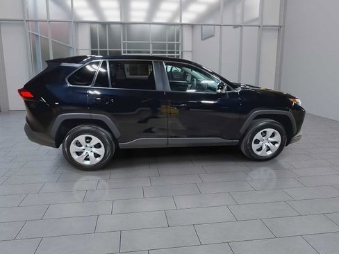 Used 2024 Toyota RAV4 LE AWD/4WD image 9