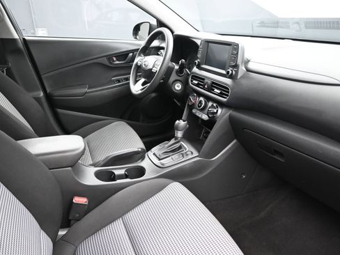 Used 2021 Hyundai Kona SE AWD/4WD image 25