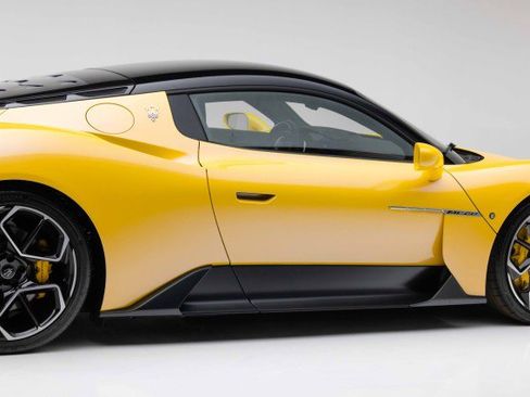 Used 2023 Maserati MC20 Coupe image 39