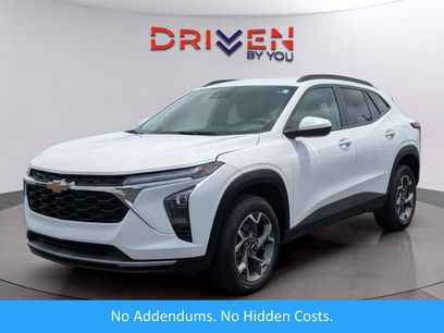Used 2025 Chevrolet Trax LT