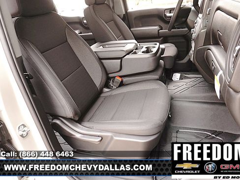 New 2026 Chevrolet Silverado 1500 Custom w/ LPO, Dark Essentials Package image 15