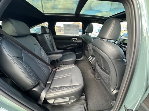 New 2026 Kia Sorento SX Prestige image 17