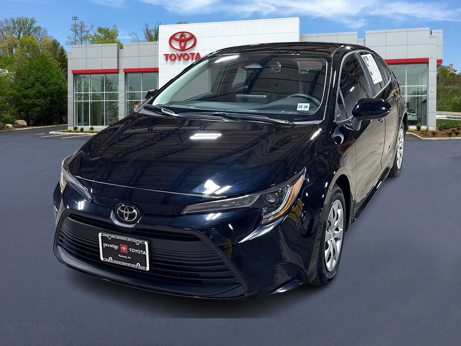 Certified 2024 Toyota Corolla LE FWD image 1