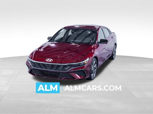 Used 2025 Hyundai Elantra Sport FWD image 1