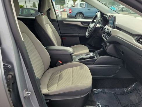 Certified 2022 Ford Escape SE w/ Convenience Package image 17