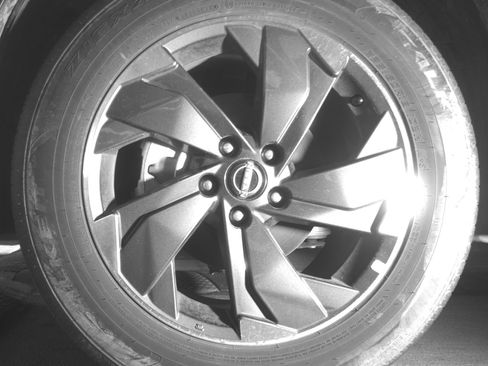 Used 2025 Nissan Rogue SV FWD image 12