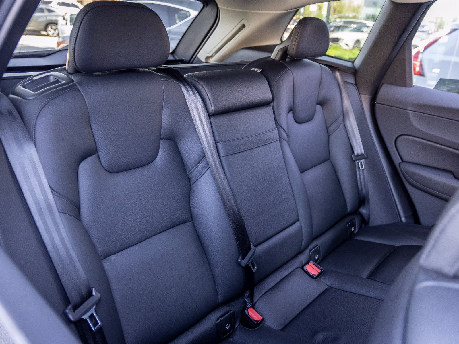 Used 2019 Volvo XC60 T5 Inscription AWD/4WD image 30