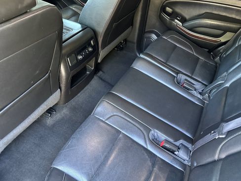 Used 2017 GMC Yukon SLT image 13