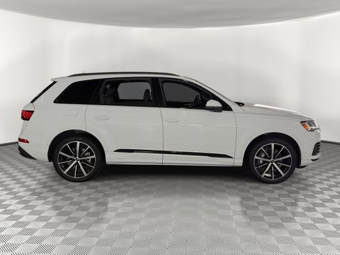 Used 2023 Audi Q7 3.0T Premium Plus w/ Premium Plus Package AWD/4WD image 8