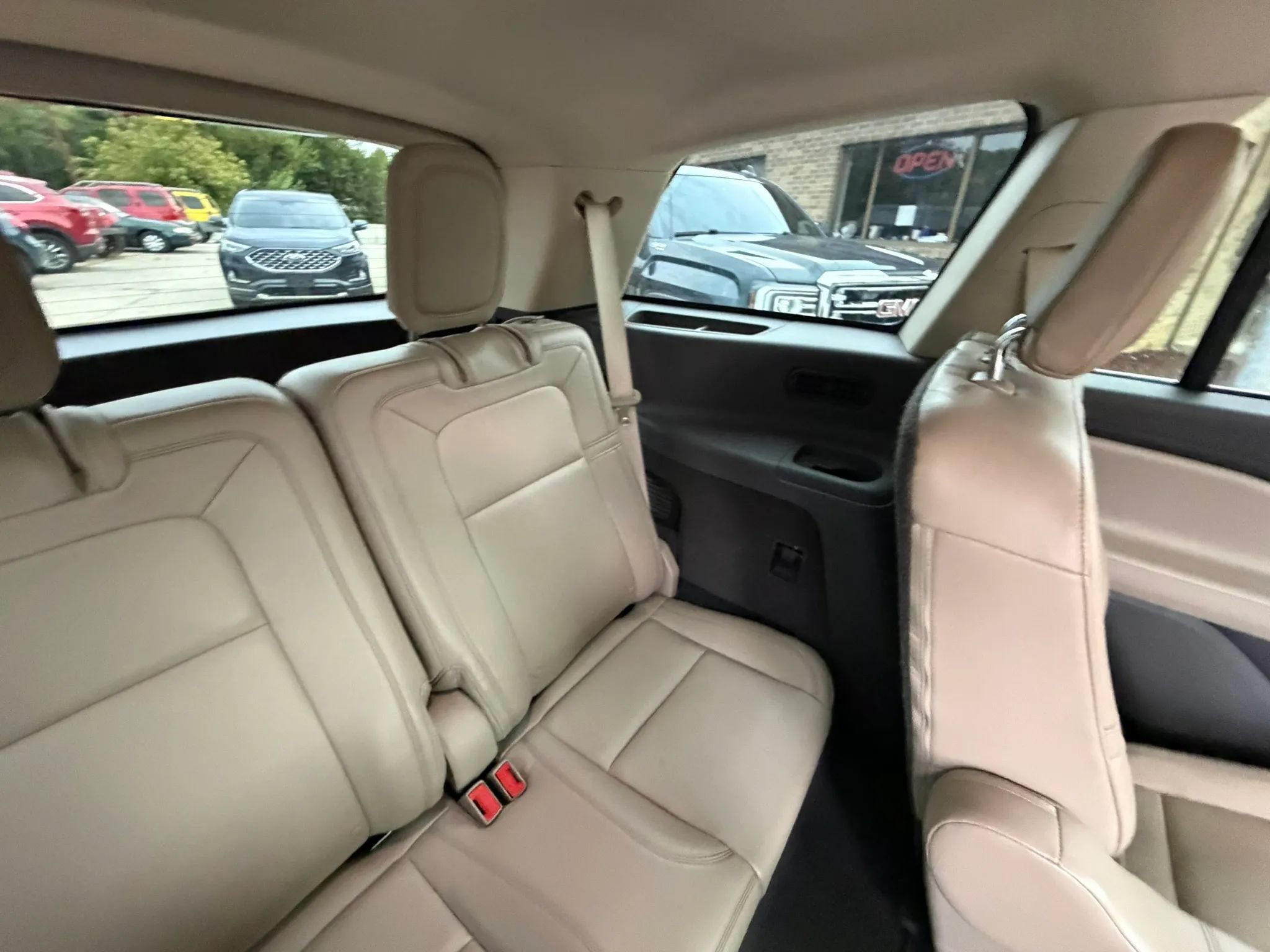 Used 2020 Lincoln Aviator Reserve w/ Elements Package Plus RWD image 34