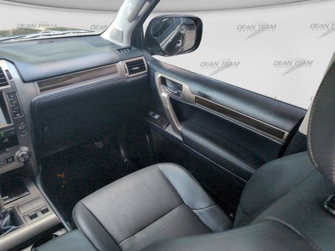 Used 2015 Lexus GX 460 w/ Navigation Package AWD/4WD image 16