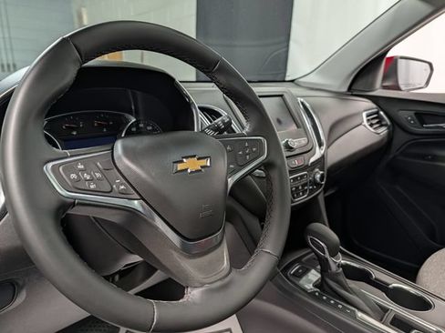 Used 2024 Chevrolet Equinox LT AWD/4WD image 17