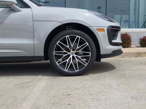 New 2025 Porsche Macan image 11