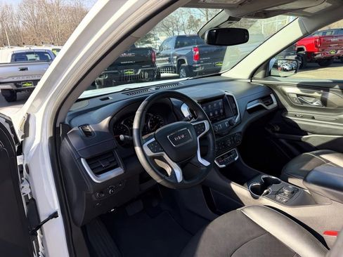 Certified 2023 GMC Terrain SLT image 13