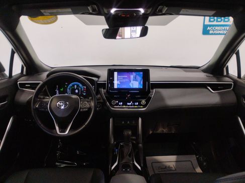 Used 2023 Toyota Corolla Cross AWD Hybrid w/ Convenience Package image 17