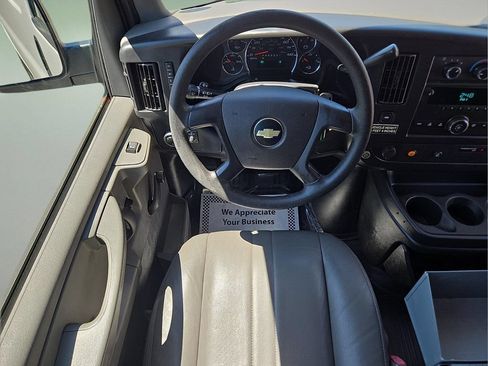 Used 2012 Chevrolet Express 1500 RWD image 17