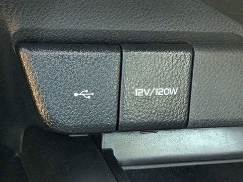 Used 2024 Toyota Camry SE FWD image 20