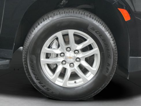 Used 2024 Chevrolet Suburban LT AWD/4WD image 47