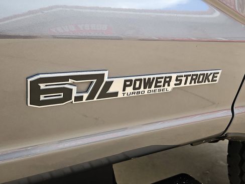 Used 2024 Ford F250 XLT w/ FX4 Off-Road Package image 6