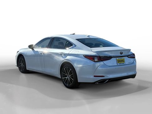 Used 2022 Lexus ES 350 w/ Premium Package image 3