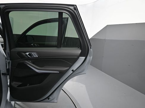 New 2026 BMW X5 xDrive50e image 29