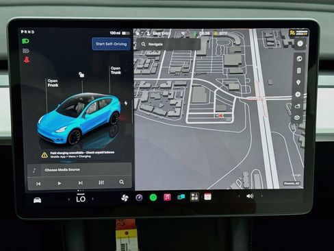 Used 2023 Tesla Model Y Long Range AWD/4WD image 14
