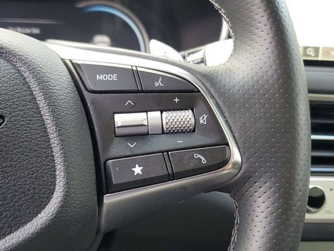 Certified 2026 Genesis G70 2.5T Prestige RWD image 15