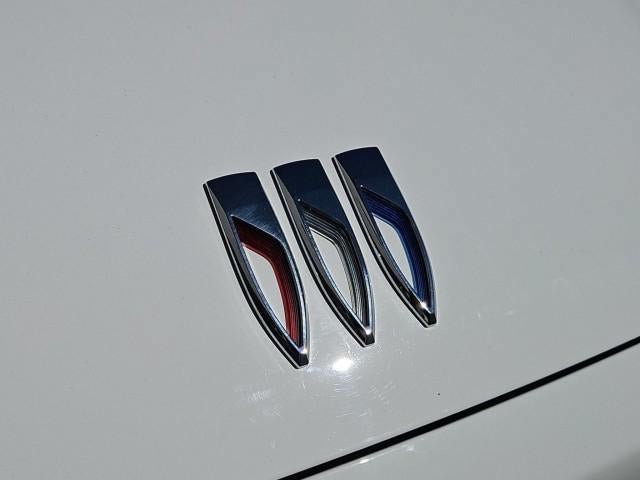 Used 2026 Buick Enclave Preferred FWD image 31