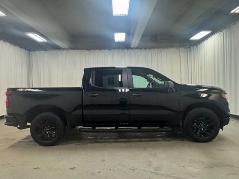 Used 2024 Chevrolet Silverado 1500 Custom w/ Turbomax Blackout Package image 3