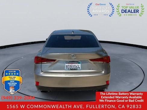 Used 2017 Lexus IS 200t RWD image 4