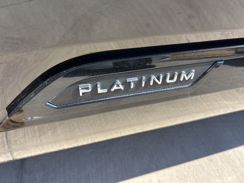 Used 2023 Toyota Tundra Platinum image 8