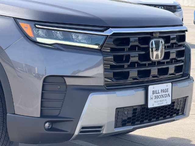 New 2026 Honda Pilot Touring image 2